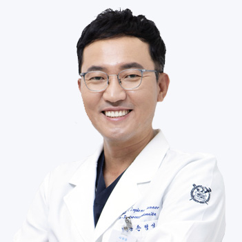 에스플란트치과병원 대표원장 손병섭