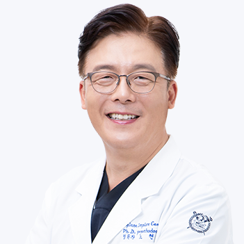 에스플란트치과병원 대표원장 노현기